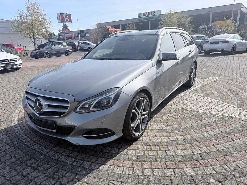Gebraucht Mercedes E300 231 PS (169 kW) 2013 Grau Limousine