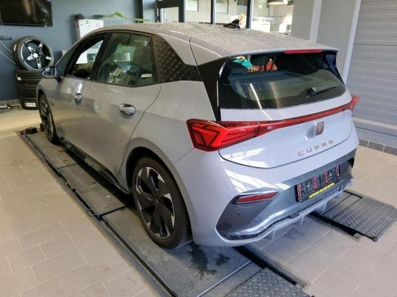 Second-hand Cupra Born 150 kW (204 CP) 2023 Gri Hatchback