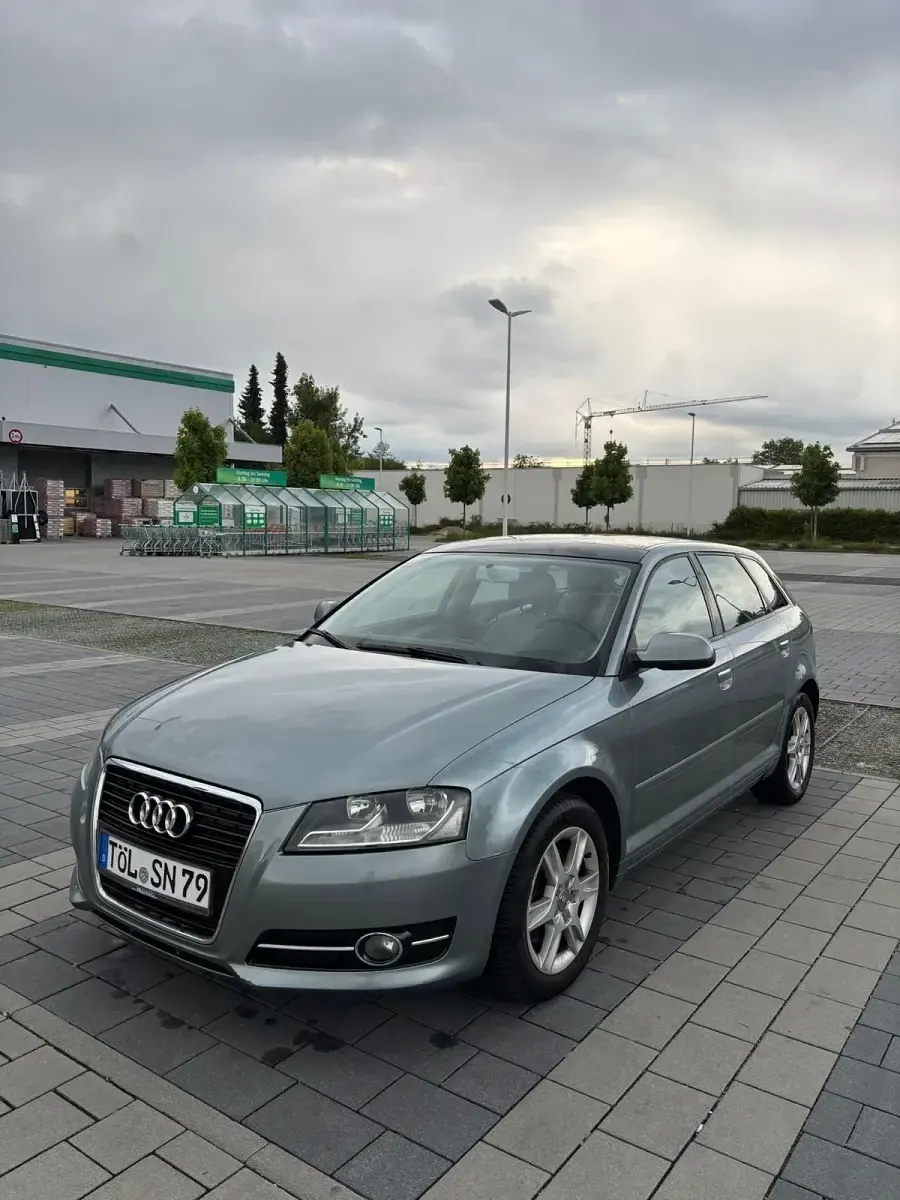 Używany Audi A3 125 KM (91 kW) 2010 Szary Hatchback