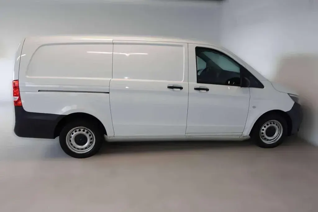 Gebraucht Mercedes Vito 102 PS (75 kW) 2021 Weiß Van