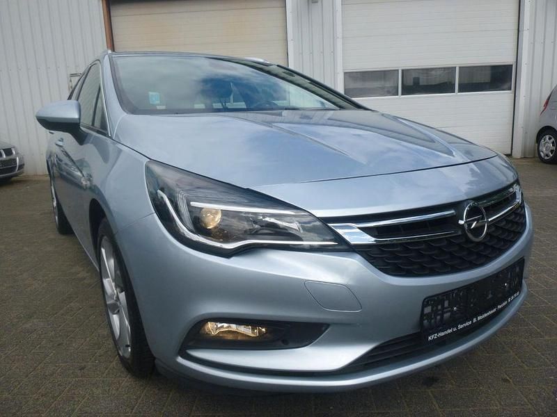 Blau Gebraucht 2017 Opel Astra Dynamic Kombi | 9.788 € (Fairer Preis) - Bild 1/4