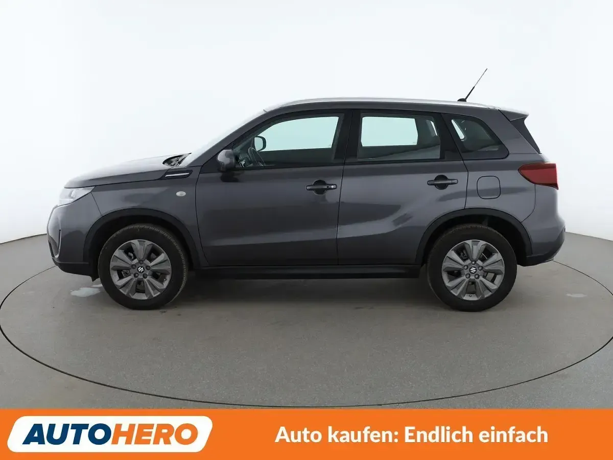 Gebraucht Suzuki Vitara Club 129 PS (94 kW) 2025 Grau SUV