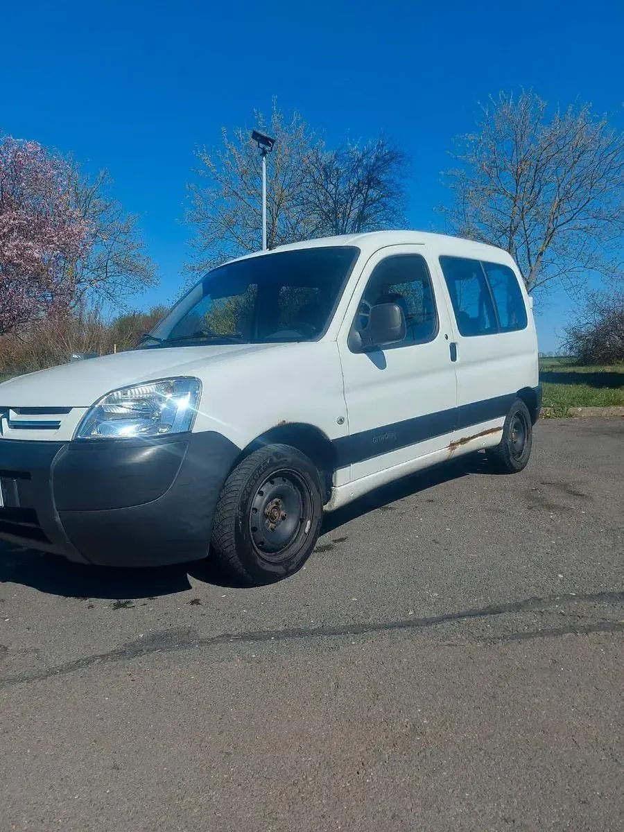Gebraucht Citroën Berlingo Advance 75 PS (55 kW) 2008 Weiß Van / Kleinbus