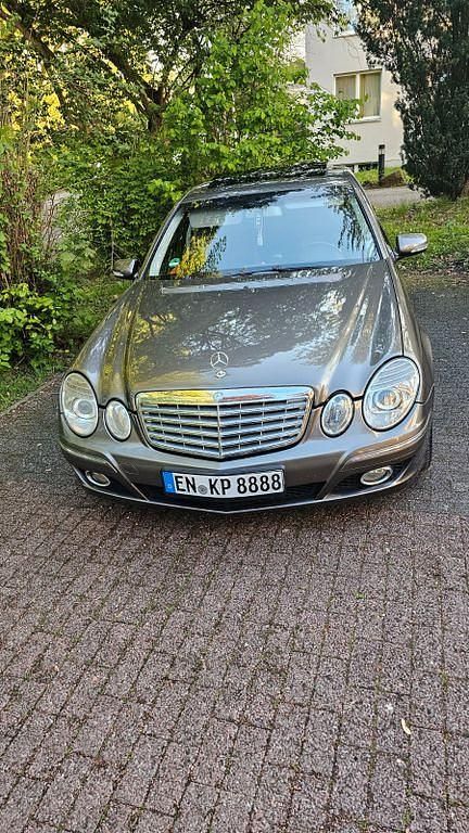 Gebraucht Mercedes E280 Classic 190 PS (139 kW) 2007 Limousine