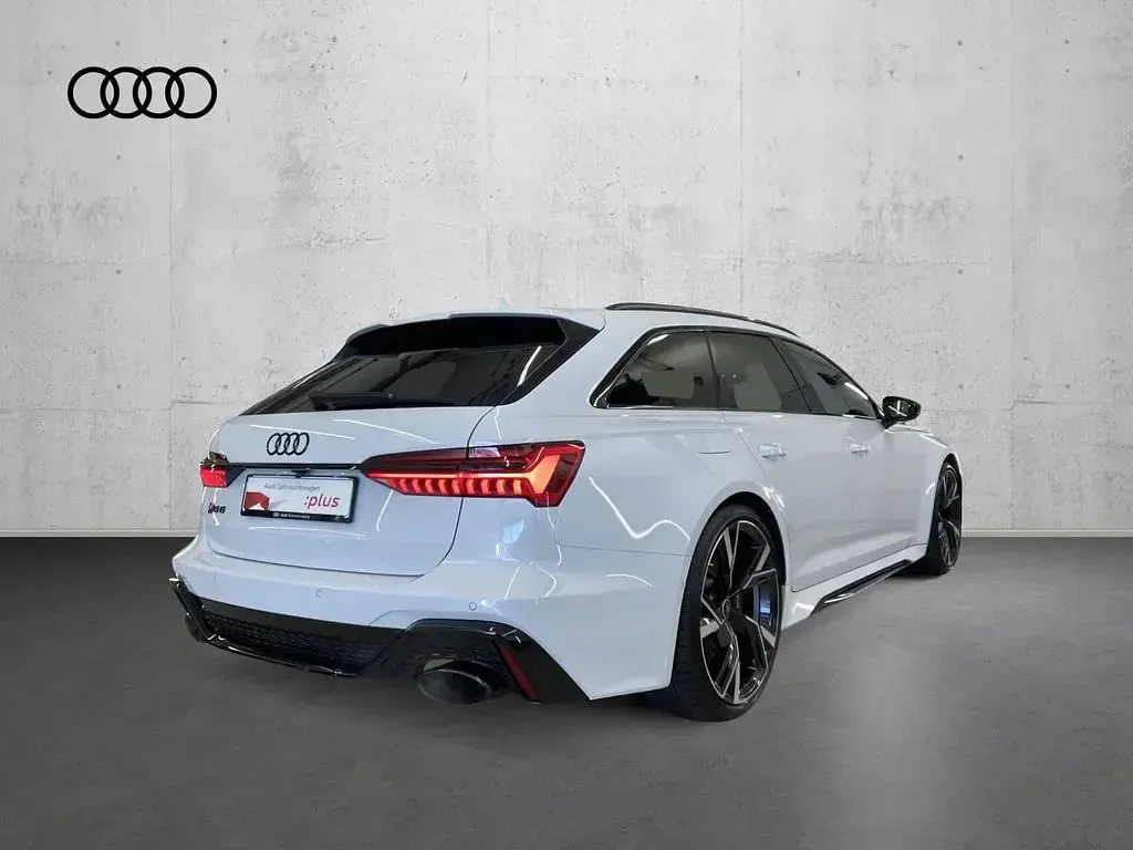 Gebraucht Audi RS6 Ambiente 600 PS (441 kW) 2025 Gletscherweiß metallic Kombi