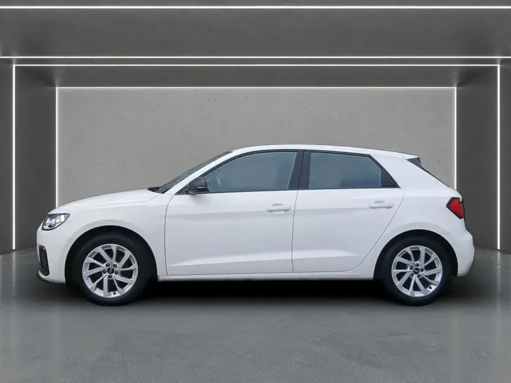 Gebraucht Audi A1 Sportback Advanced Plus 95 PS (69 kW) 2023 Weiß Kleinwagen