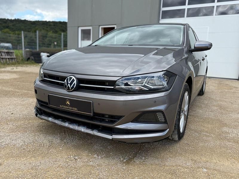 Grau Gebraucht 2021 VW Polo Kleinwagen | 10.990 € (Superpreis) - Bild 1/4