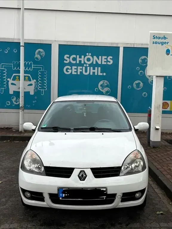 Gebraucht Renault Clio II Campus 58 PS (42 kW) 2007 Weiß Limousine