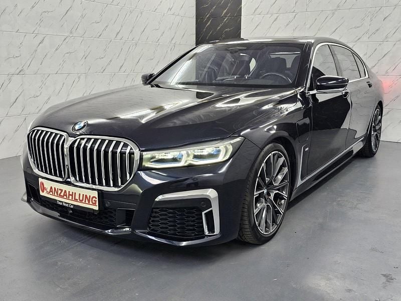 Blau Gebraucht 2019 BMW 745 Sport Line Limousine | 58.900 € - Bild 1/4