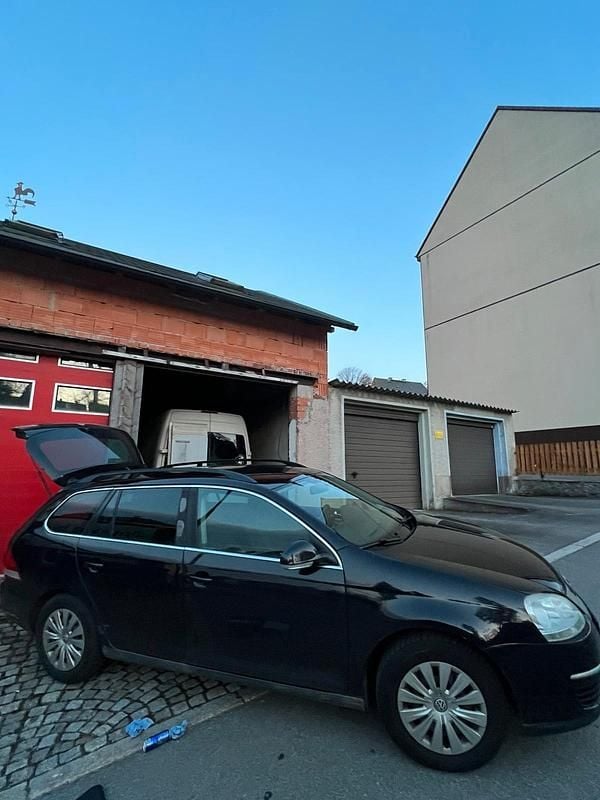 Second-hand VW Golf V 105 CP (77 kW) 2008 Negru Break
