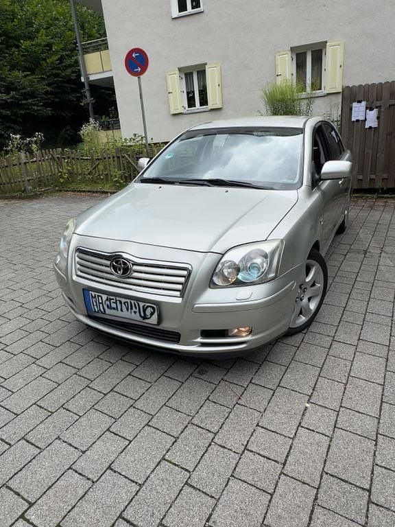 Silber Gebraucht 2005 Toyota Avensis Executive Limousine | 3.500 € (Fairer Preis) - Bild 1/4