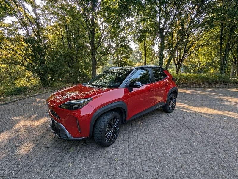 Rot Gebraucht 2021 Toyota Yaris Cross SUV | 22.400 € (Guter Preis) - Bild 1/4