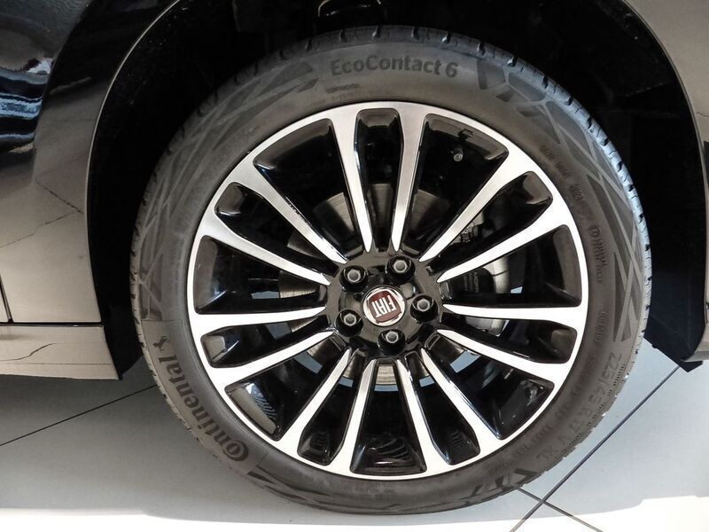 Usado Fiat Tipo Tech 131 CV (96 kW) 2024 Negro Berlina