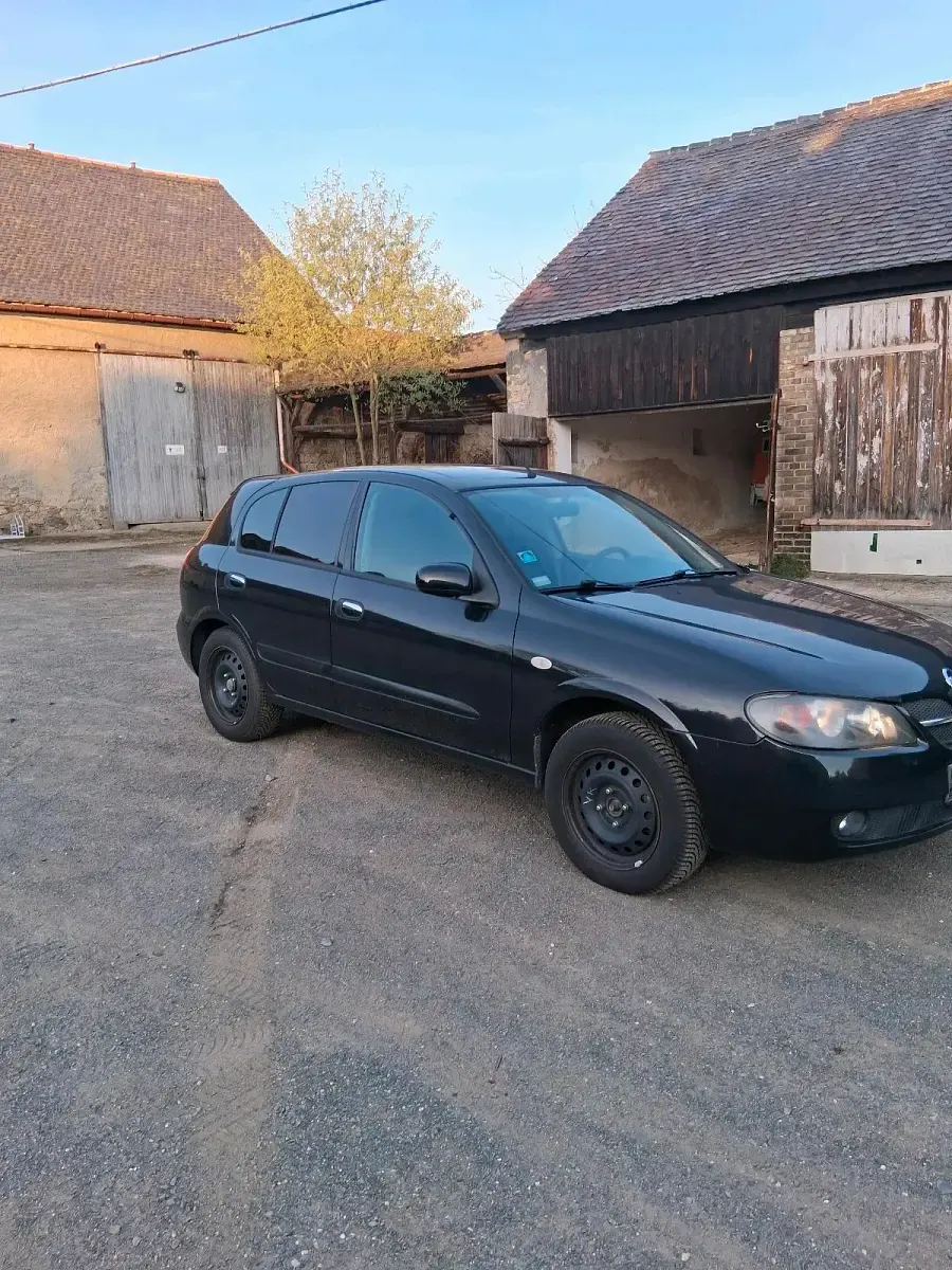 Gebraucht Nissan Almera 98 PS (72 kW) 2006 Schwarz Kleinwagen
