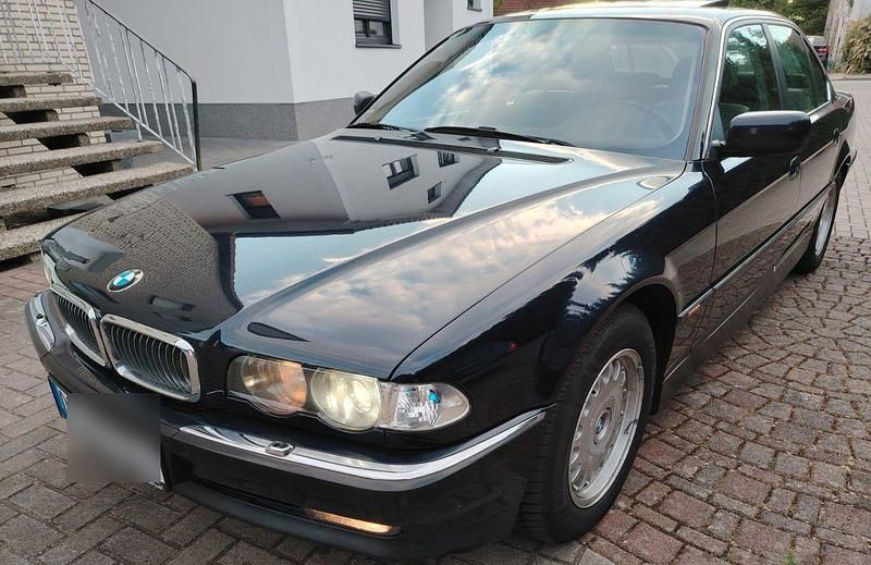 Gebraucht BMW 735 238 PS (175 kW) 2000 Blau Limousine