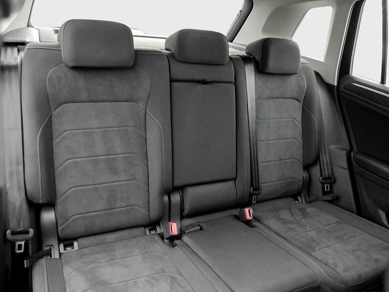 Gebraucht VW Tiguan Elegance 150 PS (110 kW) 2023 Schwarz SUV