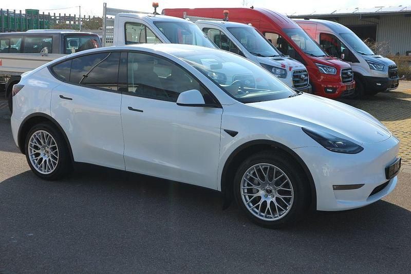 Gebraucht Tesla Model Y 378 kW (514 PS) 2023 Weiß SUV
