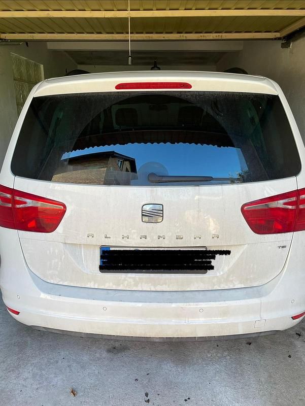 Gebraucht Seat Alhambra 150 PS (110 kW) 2013 Weiß Van / Kleinbus