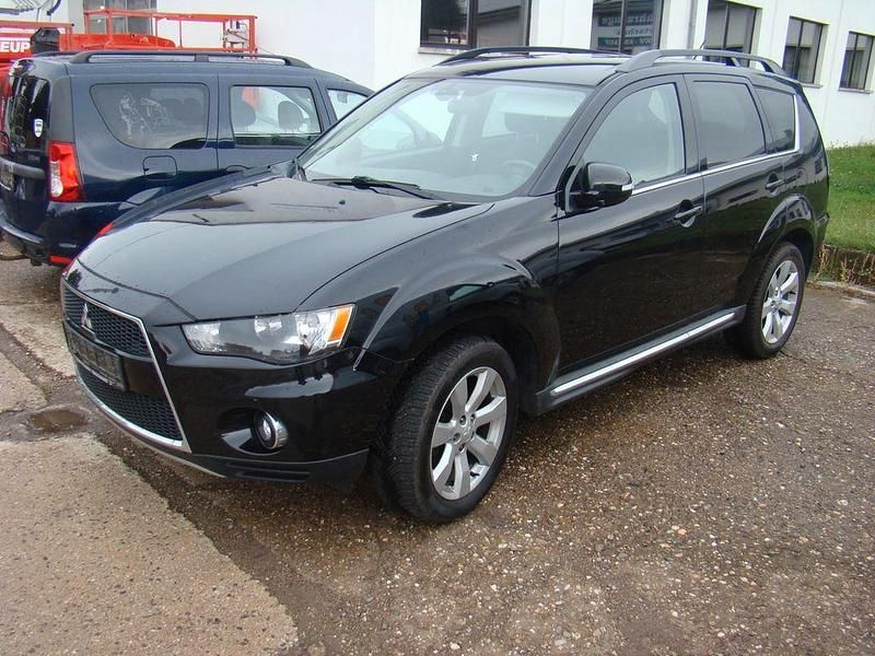 Schwarz Gebraucht 2011 Mitsubishi Outlander SUV | 5.990 € (Guter Preis) - Bild 1/4