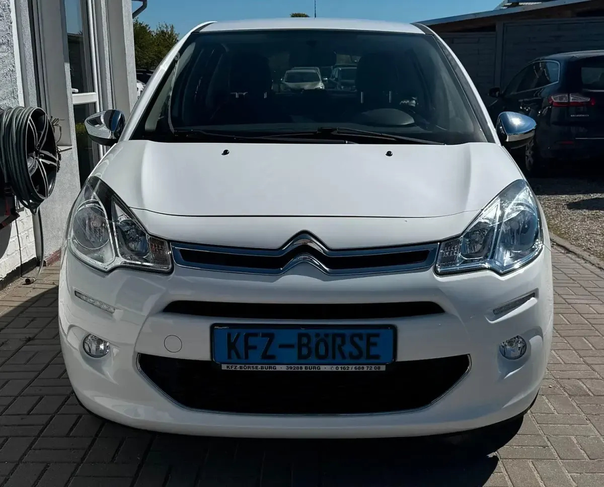 Gebraucht Citroën C3 SELECTION 68 PS (50 kW) 2013 Weiß Kleinwagen