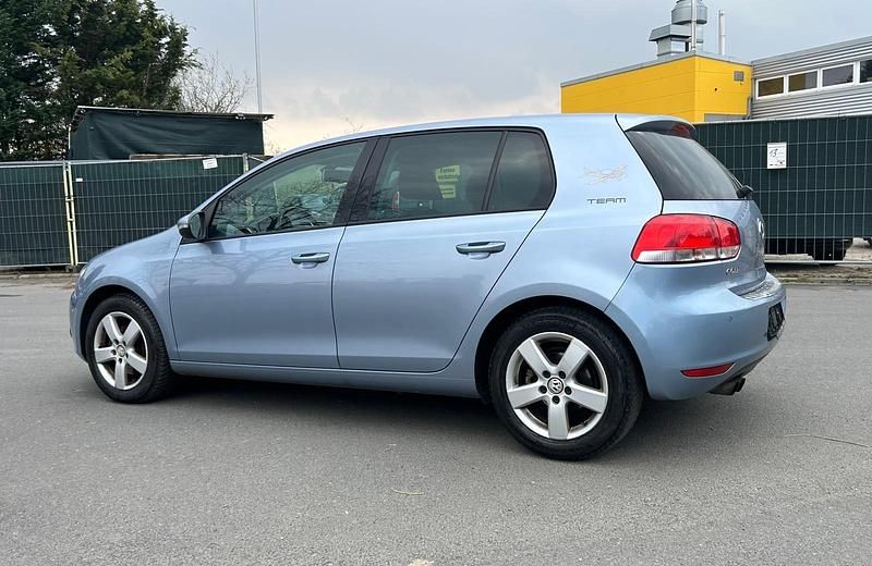 Gebraucht VW Golf VI Team 122 PS (89 kW) 2010 Kleinwagen