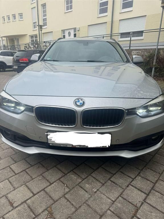 Gebraucht BMW 316 Advantage 116 PS (85 kW) 2016 Silber Kombi