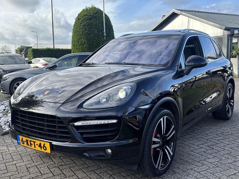 Schwarz Gebraucht 2012 Porsche Cayenne Turbo SUV | 19.500 € (Etwas zu teuer) - Bild 1/4
