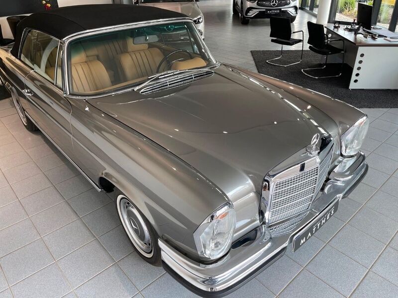 Gebraucht Mercedes W111 SE 170 PS (125 kW) 1970 Grau  farbnr.: 172 Cabrio