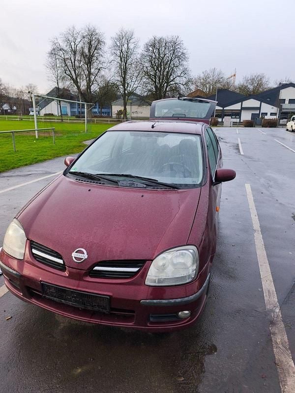 Rot Gebraucht 2004 Nissan Almera Tino Van / Kleinbus | 1.100 € (Fairer Preis) - Bild 1/4
