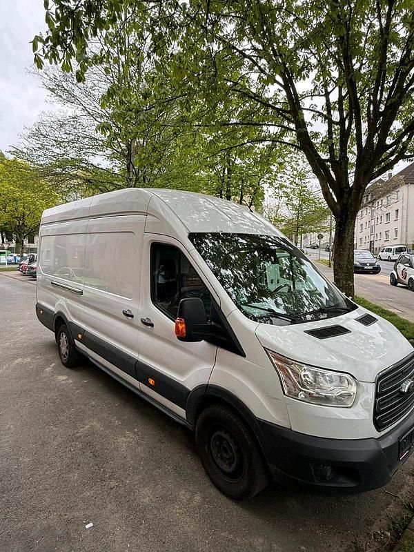 Second-hand Ford Transit 170 CP (125 kW) 2019 Alb Monovolum