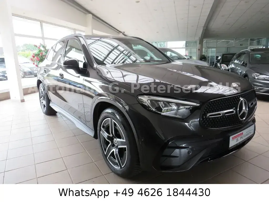 Gebraucht Mercedes GLC300 AMG 269 PS (197 kW) 2025 Grau SUV