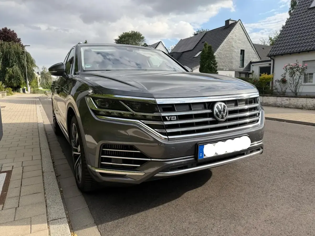 Gebraucht VW Touareg Elegance 421 PS (309 kW) 2020 Grau SUV