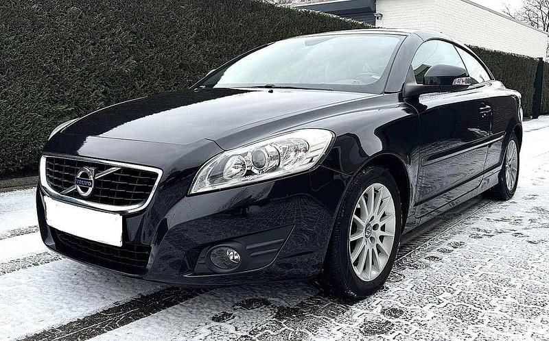 Schwarz Gebraucht 2011 Volvo C70 Momentum Cabrio | 8.450 € (Guter Preis) - Bild 1/4