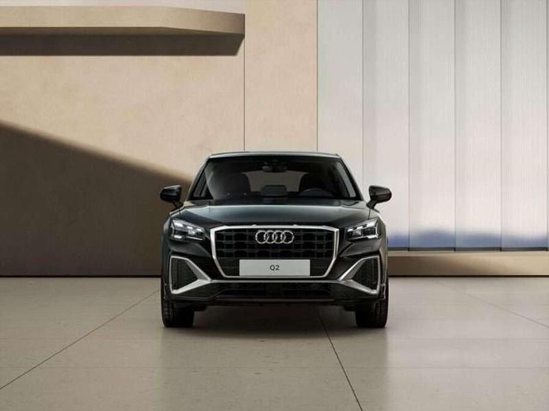 Neu Audi Q2 Advanced Plus 150 PS (110 kW) 2026 Manhattangrau metallic SUV