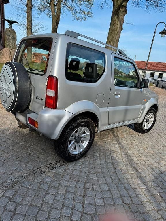 Używany Suzuki Jimny 86 KM (63 kW) 2012 Szary SUV