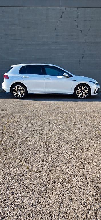 Gebraucht VW Golf VIII R-line 150 PS (110 kW) 2023 Weiß Limousine