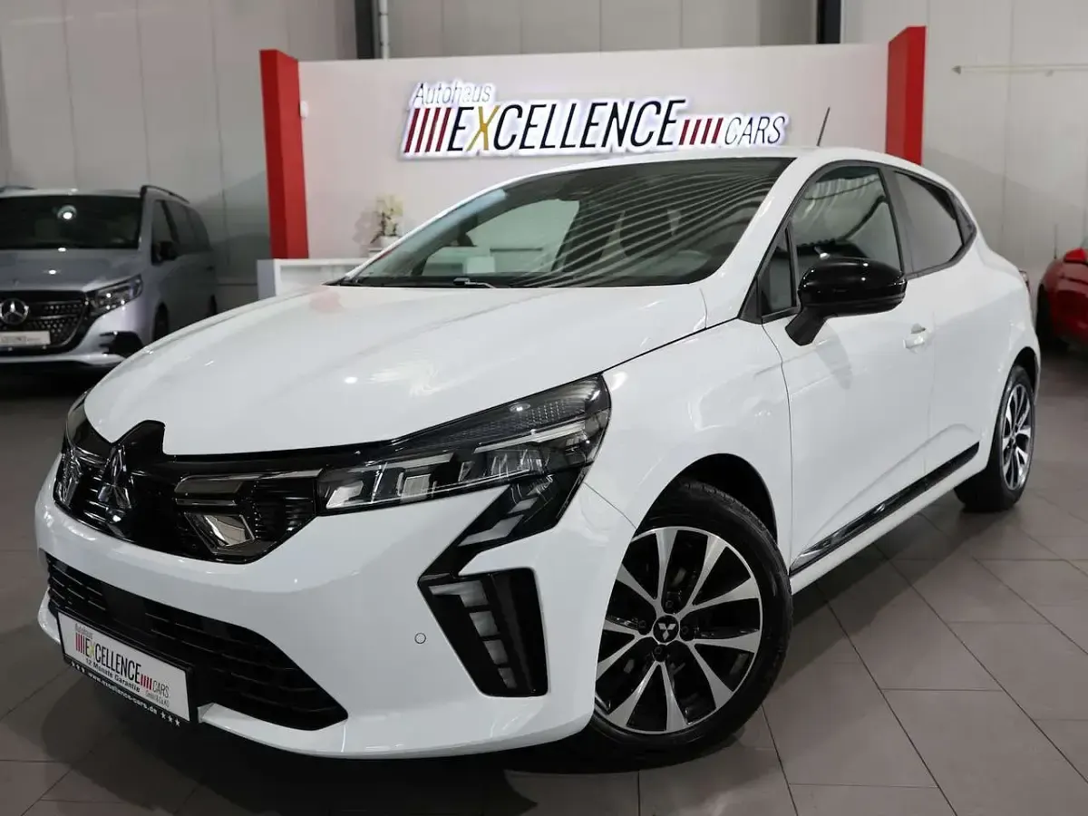 Gebraucht Mitsubishi Colt Plus 67 PS (49 kW) 2024 Polar white Kleinwagen