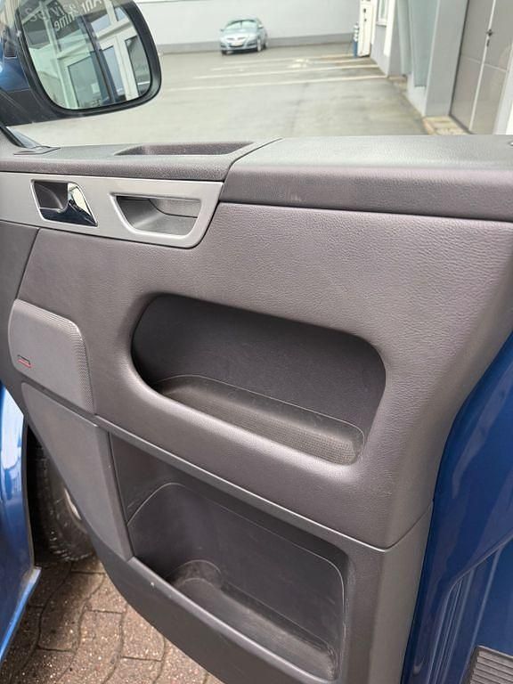 Używany VW T5 Highline 179 KM (131 kW) 2011 Niebieski Van