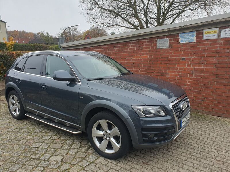 Grau Gebraucht 2010 Audi Q5 Sport SUV | 13.500 € - Bild 1/4