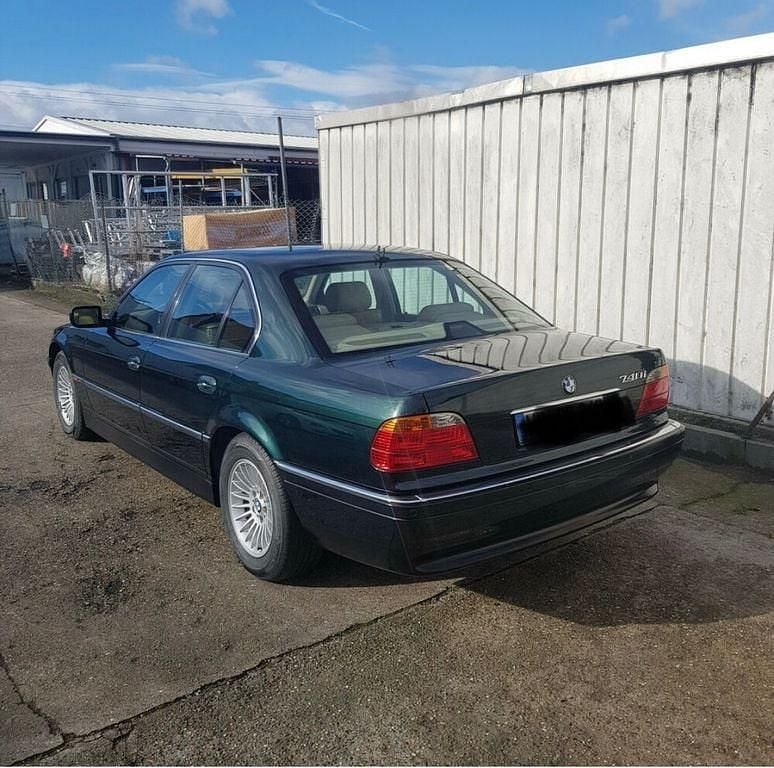 Gebraucht BMW 740 286 PS (210 kW) 2000 Grün Limousine