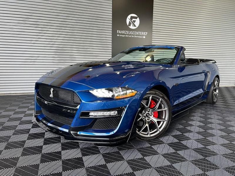Blau Gebraucht 2022 Ford Mustang GT Cabrio | 38.950 € - Bild 1/4