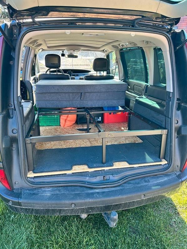 Gebraucht Renault Espace Initiale 173 PS (127 kW) 2011 Schwarz Van / Kleinbus