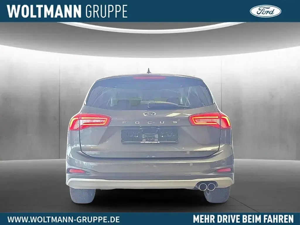 Gebraucht Ford Focus Active 150 PS (110 kW) 2020 Magneticgrau (metallic) Limousine