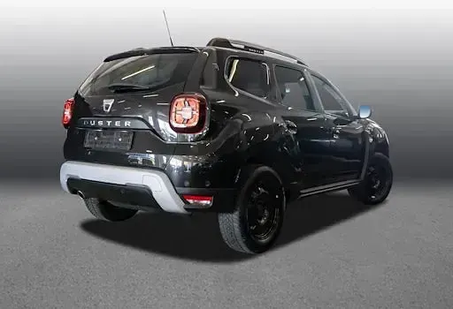 Używany Dacia Duster Celebration 116 KM (85 kW) 2020 Czarny SUV