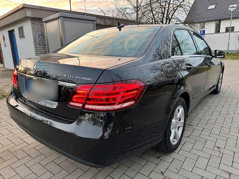 Gebraucht Mercedes E300 204 PS (150 kW) 2014 Schwarz Limousine