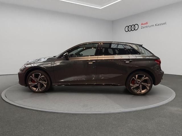 Usata Audi A3 Sportback e-tron S-Line 272 CV (200 kW) 2025 Grigio Utilitaria