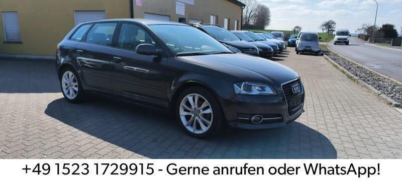 Grau Gebraucht 2011 Audi A3 Sportback Ambition Kombi | 5.900 € (Guter Preis) - Bild 1/4