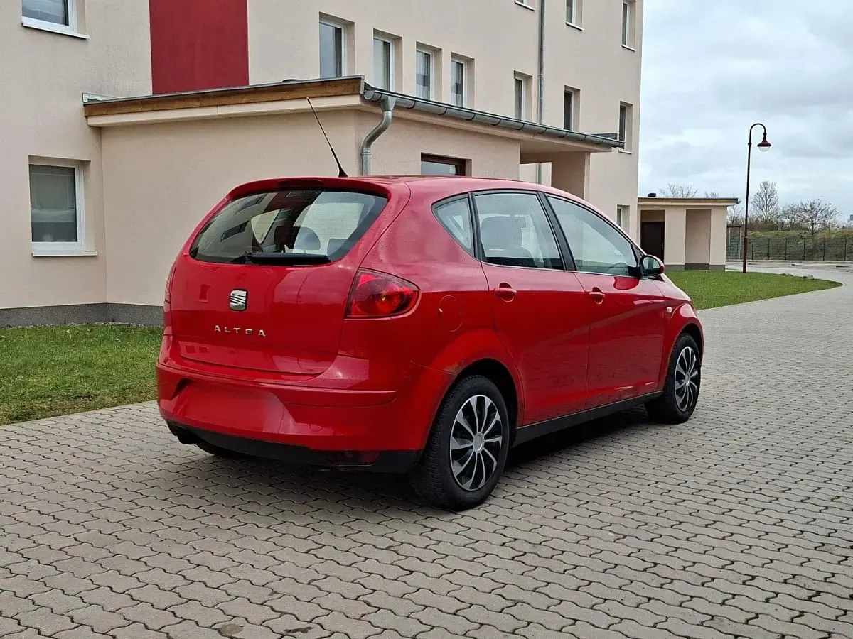 Occasion Seat Altea 102 ch (75 kW) 2004 Rouge Monospace