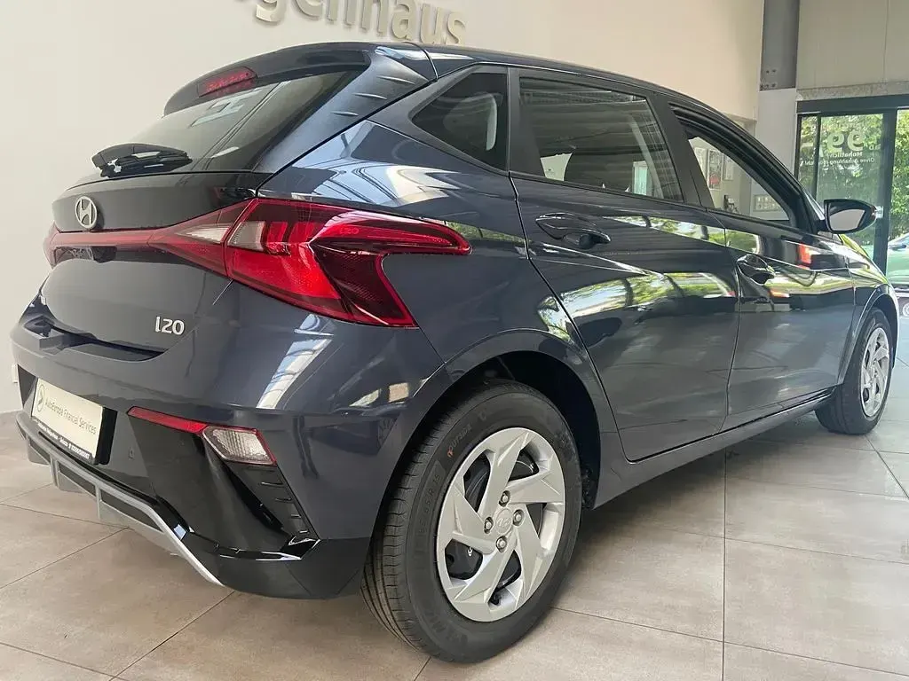 Neu Hyundai i20 Trend 101 PS (74 kW) 2026 Grau Kleinwagen