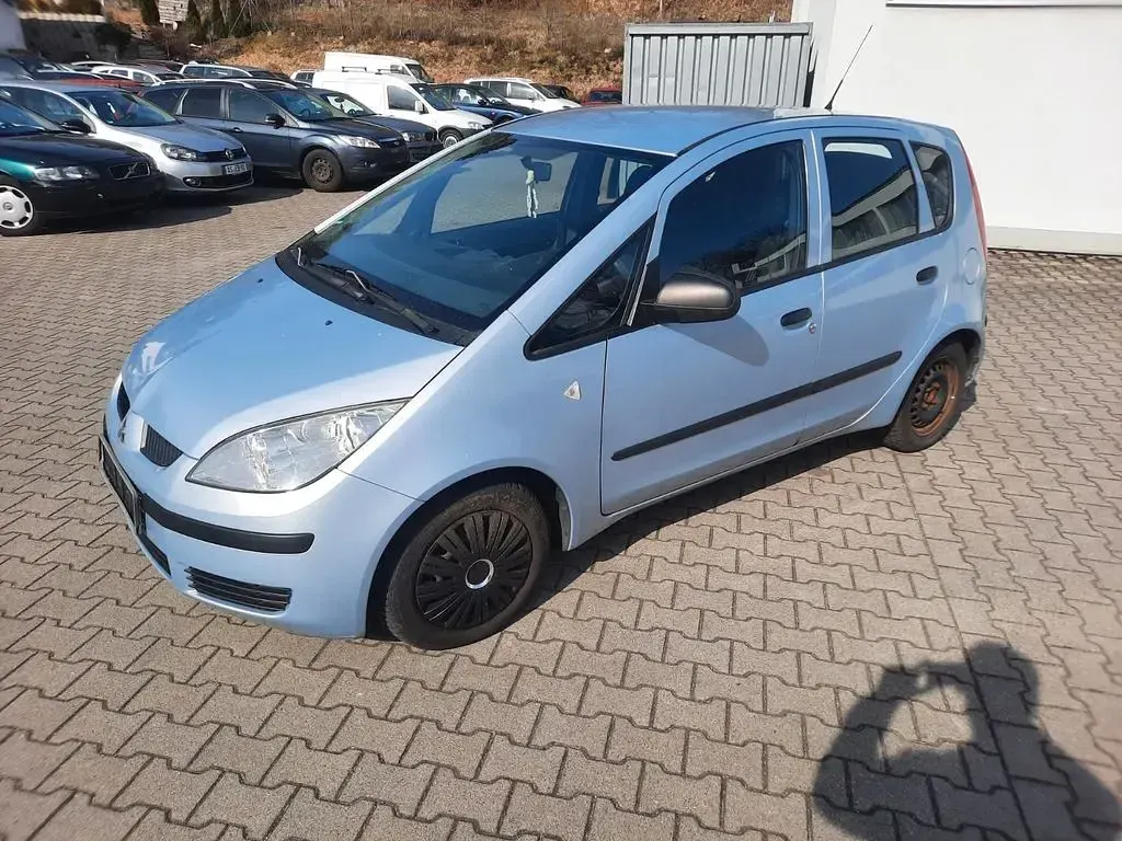 Gebraucht Mitsubishi Colt Inform 68 PS (50 kW) 2007 Blau Van / Kleinbus